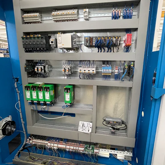 Impianti elettrici bordo macchina